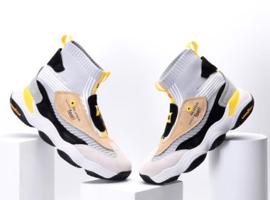 工信部：服务能力“两提升”，26条举措部署移动互联网应用